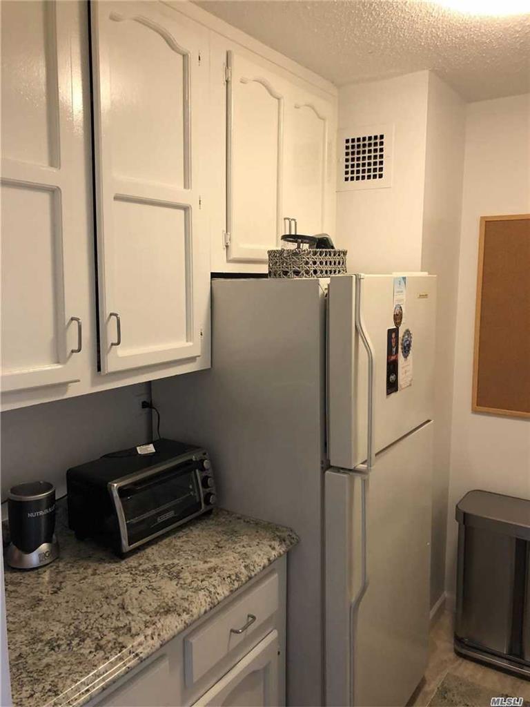 301 E 79 St Out of NYC NEW YORK NY 10075