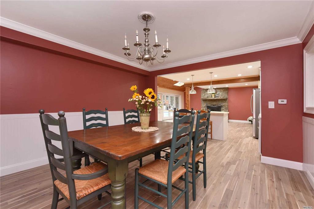 58 Woodmont Rd Melville Melville NY 11747