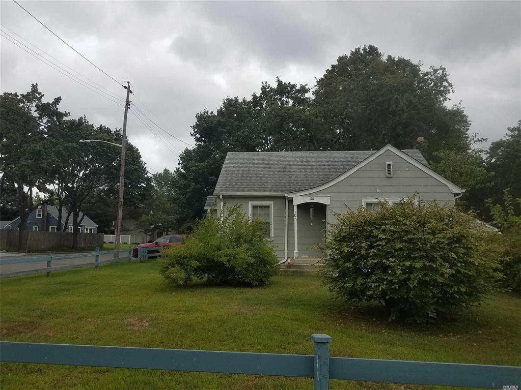 101 4th Ave E. Northport E. Northport NY 11731