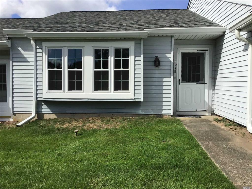 427 B Aylesbury Ct Ridge Ridge NY 11961