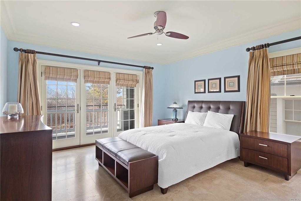 59 Dune Rd East Quogue E. Quogue NY 11942
