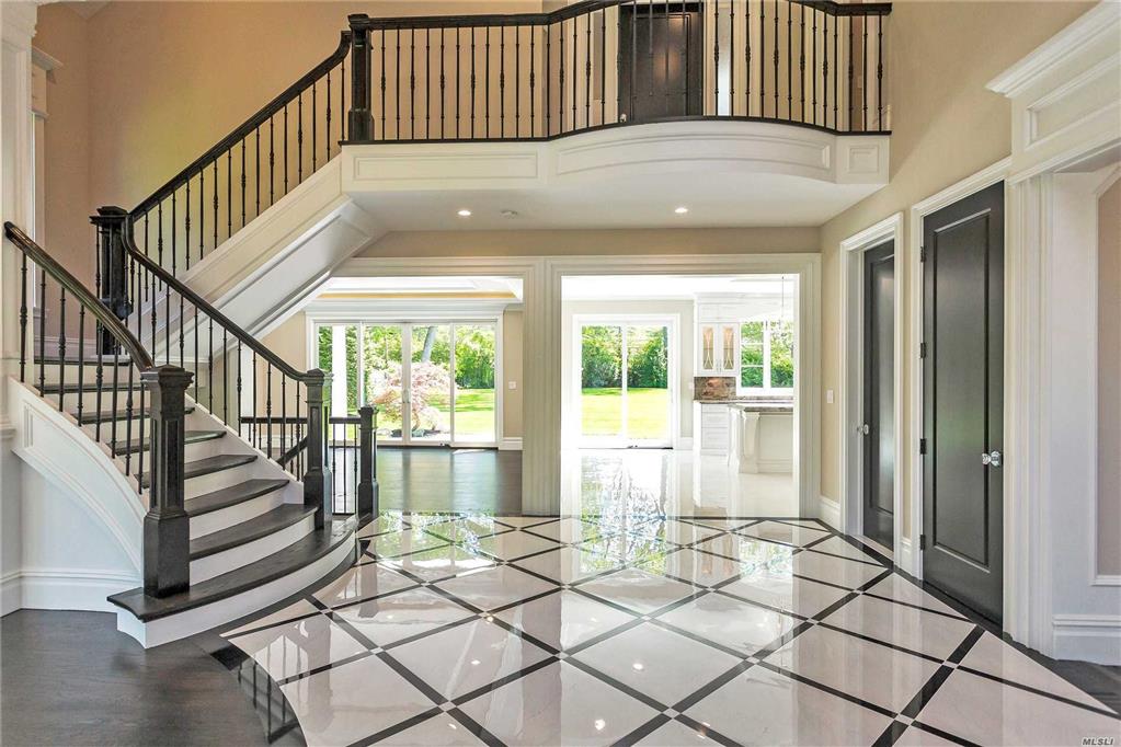 7 Meadowbrook Ln Old Westbury Old Westbury NY 11568