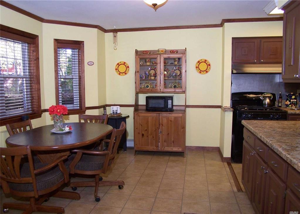 7 Glen Hollow Dr Holtsville Holtsville NY 11742