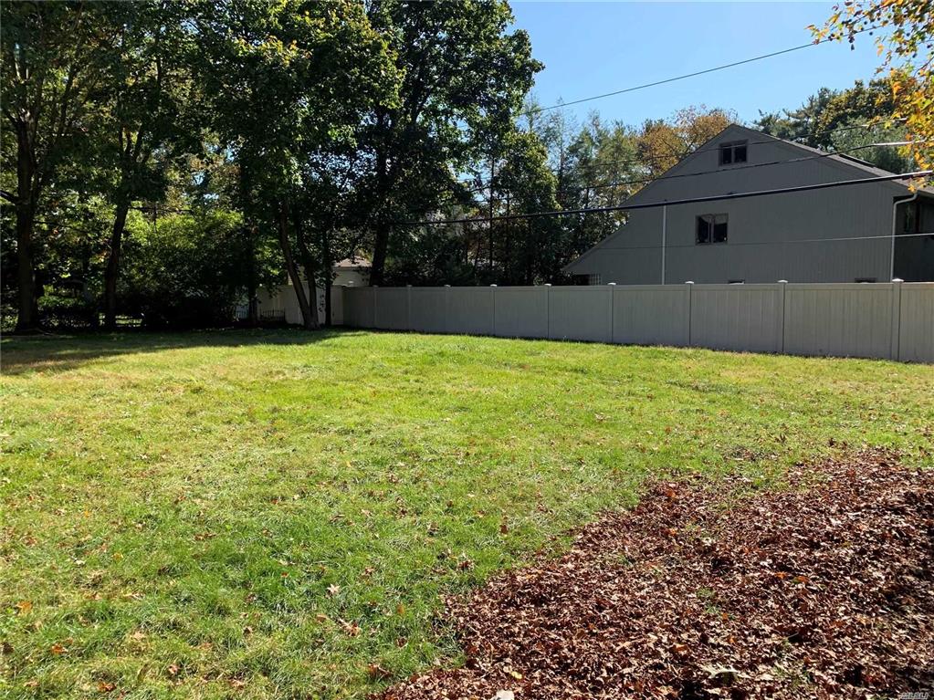 40 Carriage Ln Roslyn Heights Roslyn Heights NY 11577
