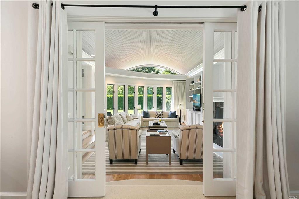 10 Lily Pond Ln East Hampton East Hampton NY 11937