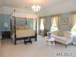 3388 Stratford Rd Wantagh Wantagh NY 11793
