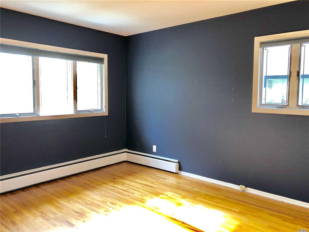 597 Michelle Pl N. Woodmere N. Woodmere NY 11581