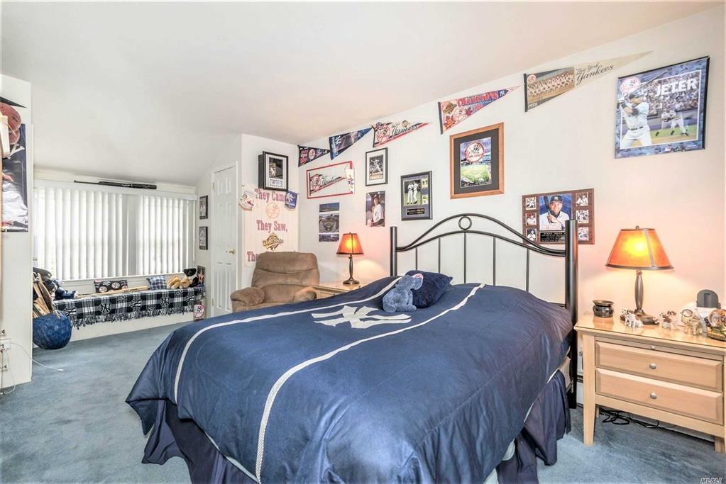 5 Potter Ct Smithtown Smithtown NY 11787