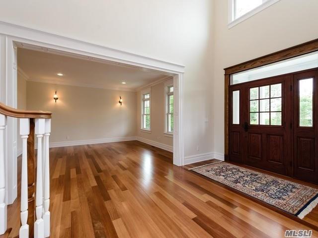 147 Eaton Ln West Islip West Islip NY 11795
