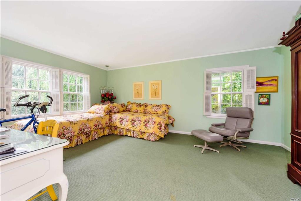 213 Albon Rd Hewlett Harbor Hewlett Harbor NY 11557