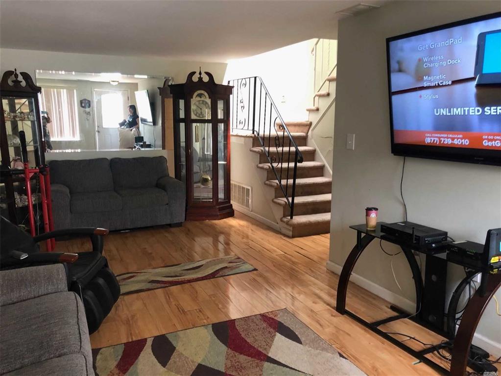 262 Bretton Woods Dr Coram Coram NY 11727