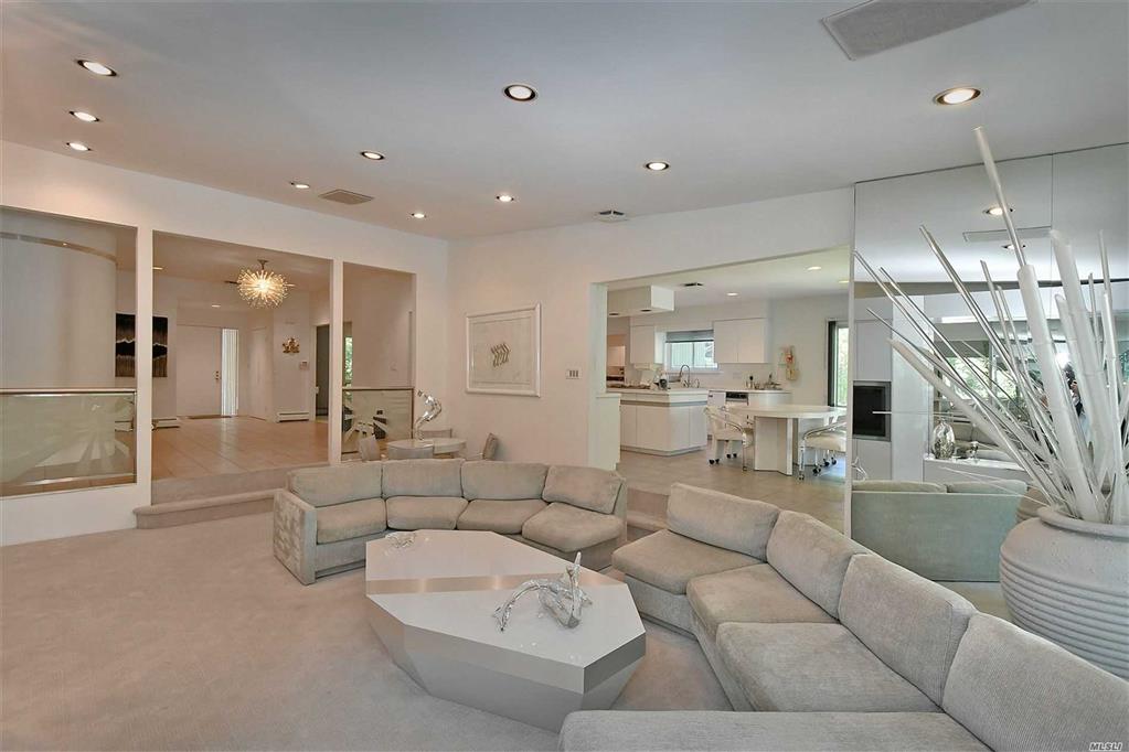 52 Fox Ln Dix Hills Dix Hills NY 11746