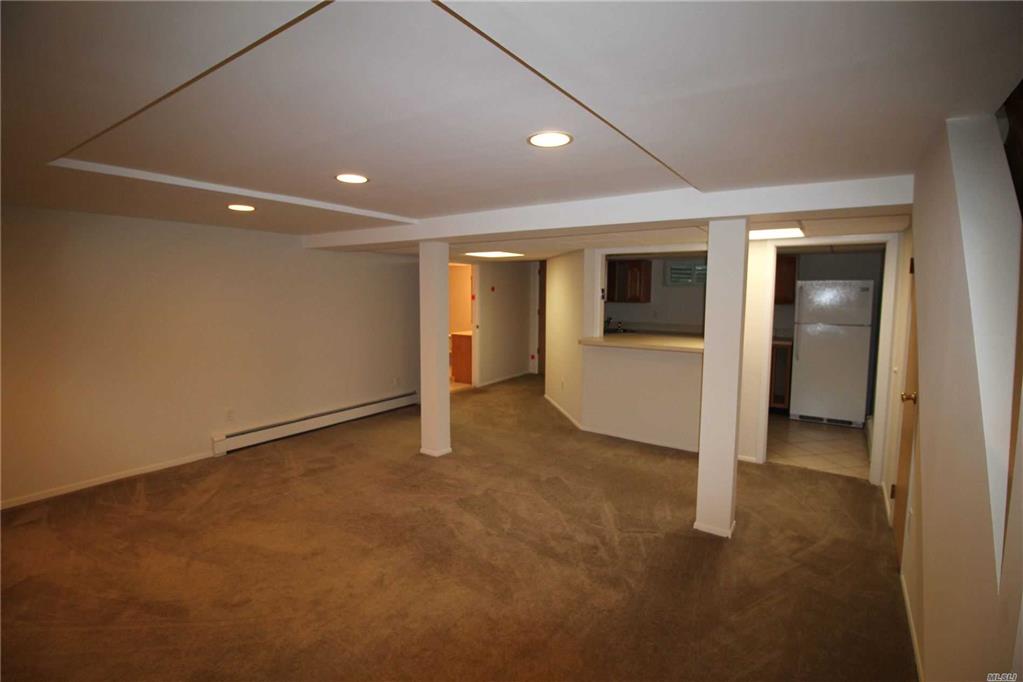 3 Cakewalk Ter Smithtown Smithtown NY 11787