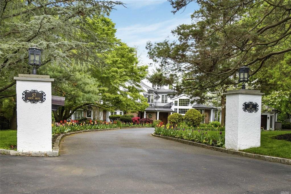 57 North Dr Manhasset Manhasset NY 11030