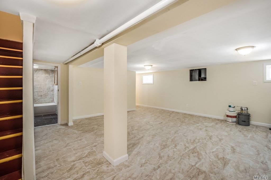 35-11 105th St Corona Corona NY 11368