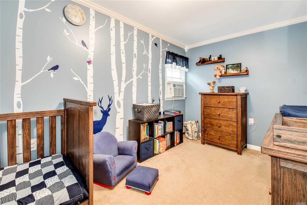76 Magnolia Dr Kings Park Kings Park NY 11754