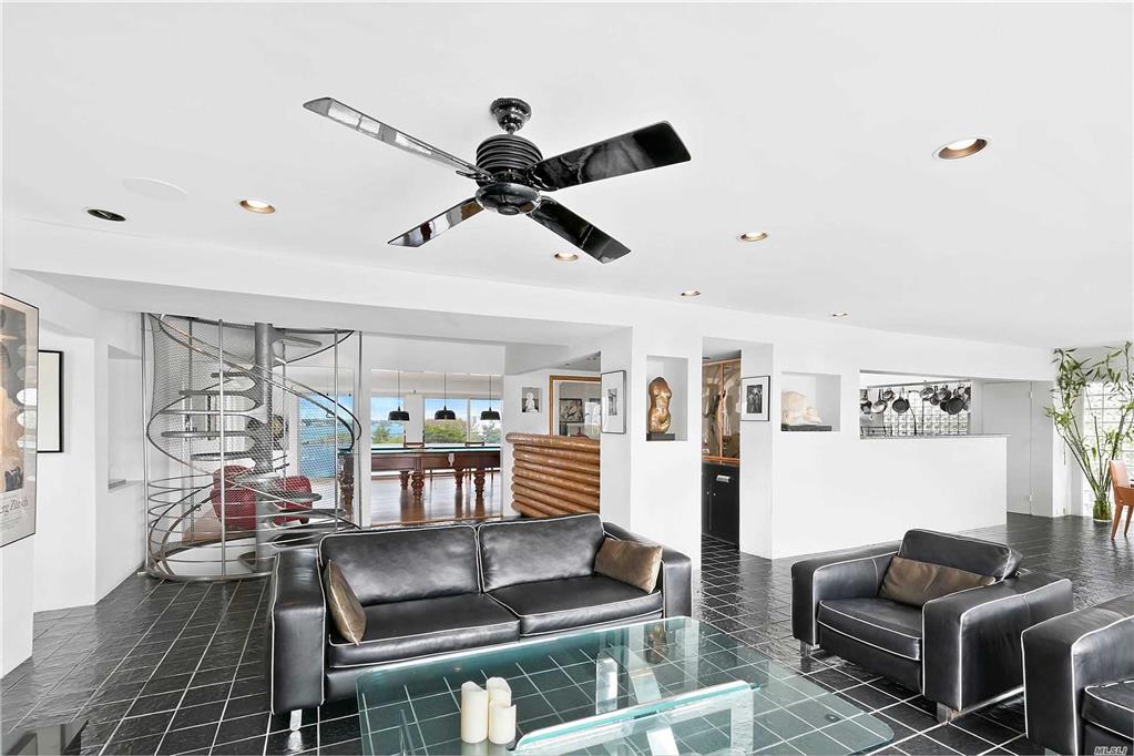 19 Dune Rd Westhampton Beach Westhampton Bch NY 11978