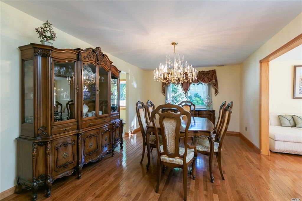 7 Lt John A Olsen Ln St. James St. James NY 11780