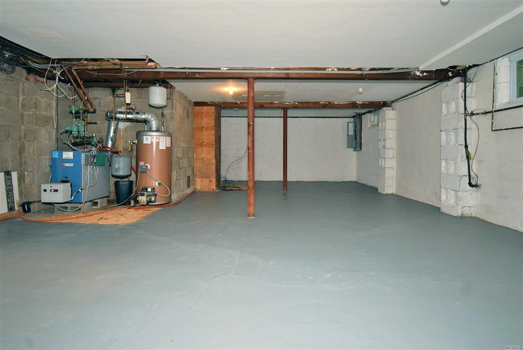 226 Dix Hills Rd Dix Hills Dix Hills NY 11746