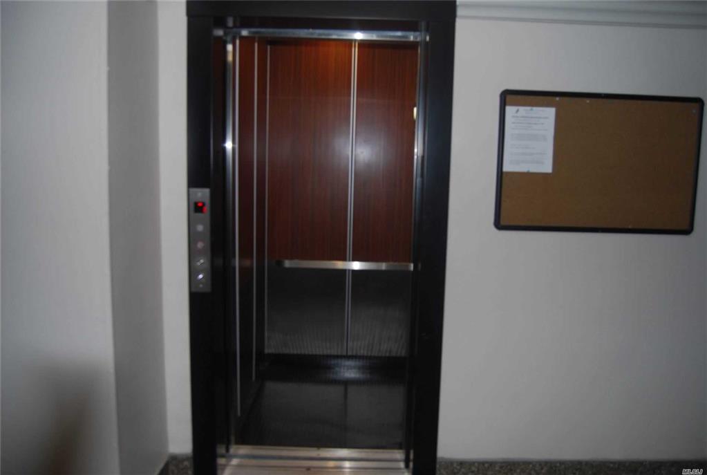 138-18 28th Rd Flushing Flushing NY 11354