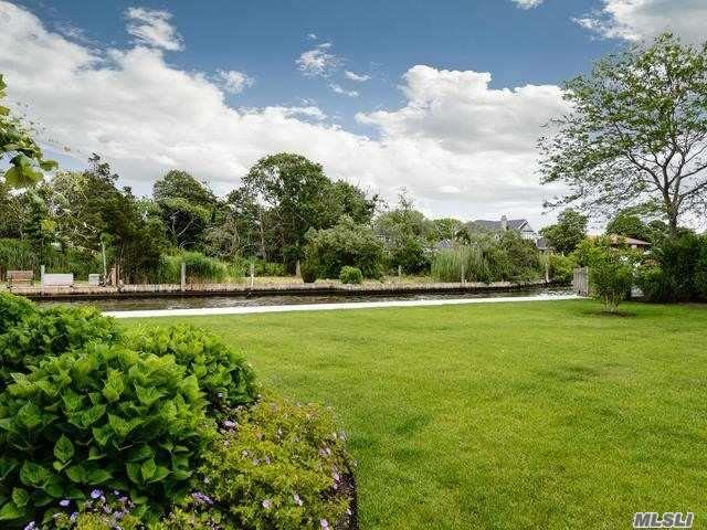 147 Eaton Ln West Islip West Islip NY 11795