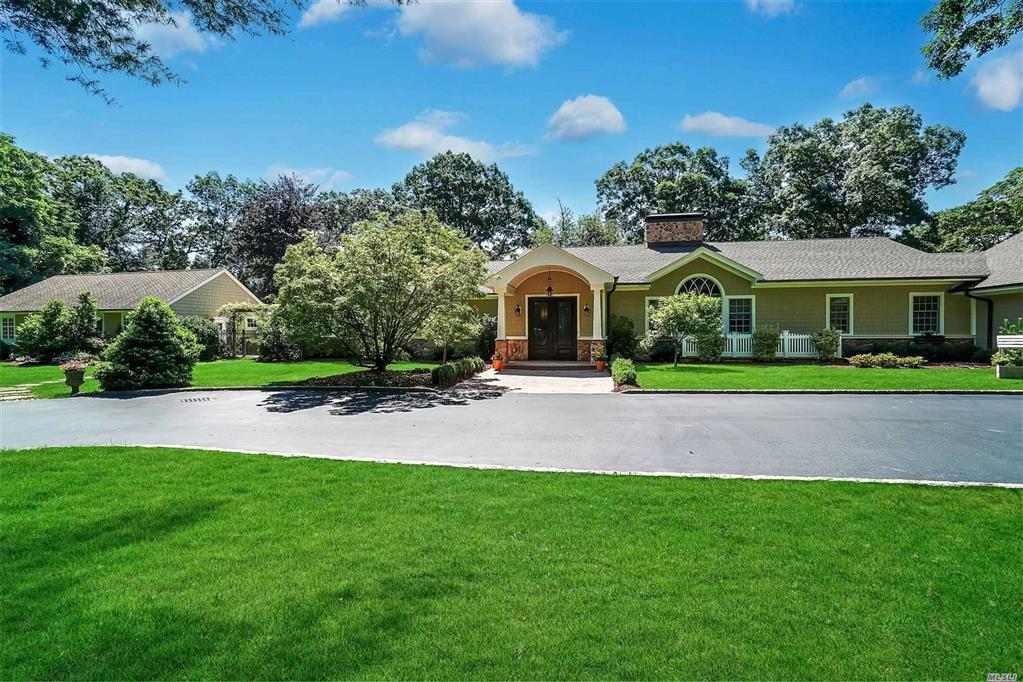 121 Jennings Rd Lloyd Harbor Lloyd Harbor NY 11743