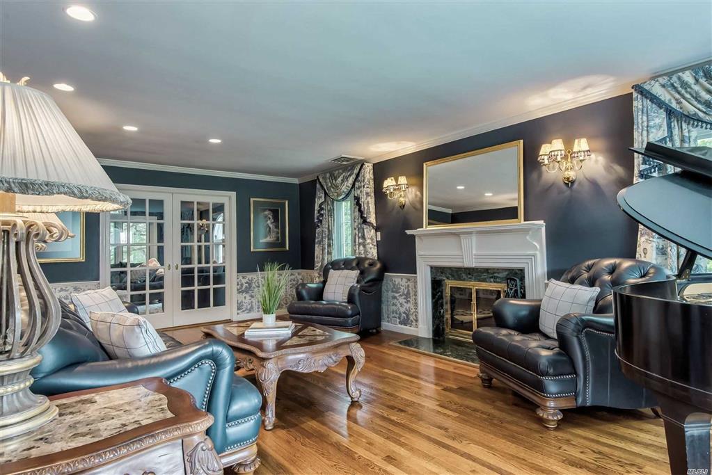 102 Castle Ridge Rd Manhasset Manhasset NY 11030