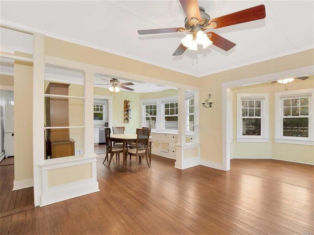 36 South Phillips Ave Remsenburg Remsenburg NY 11960