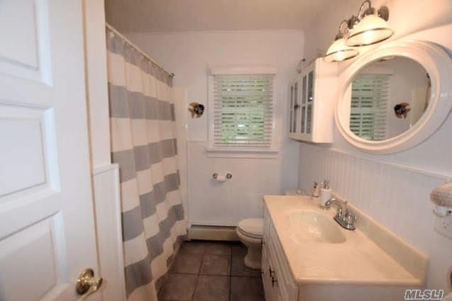 31 Bay Rd Brookhaven Brookhaven NY 11719