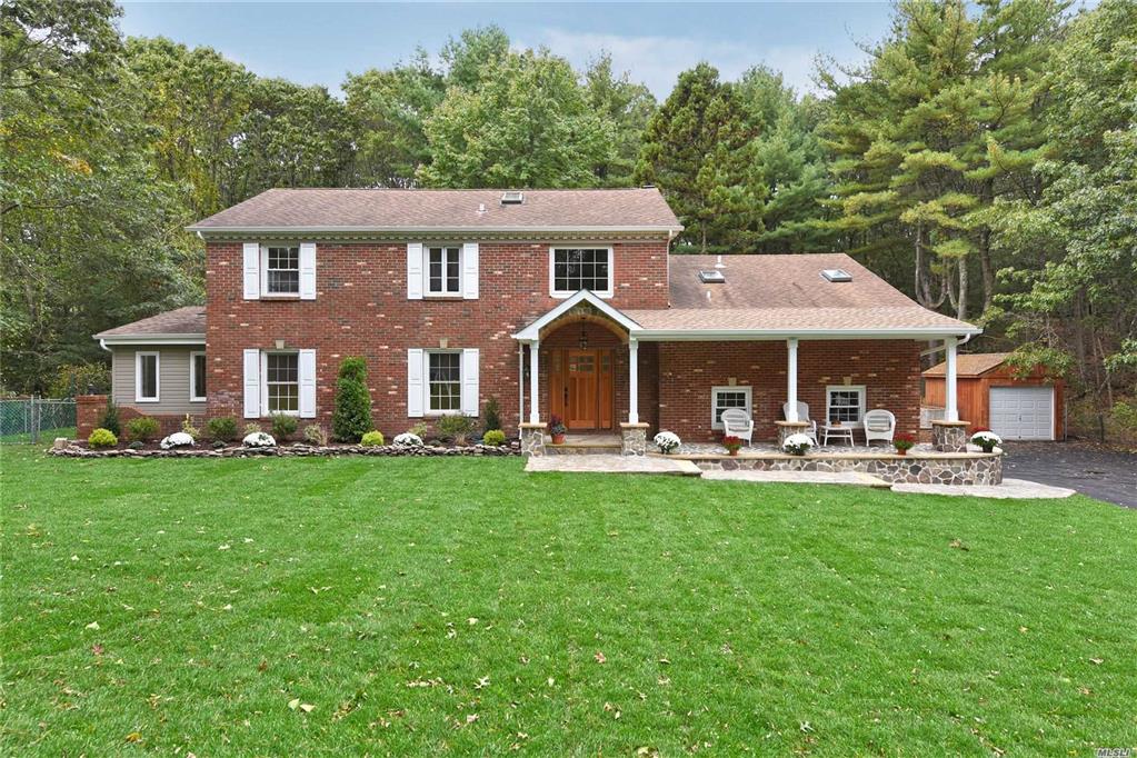 58 Woodmont Rd Melville Melville NY 11747