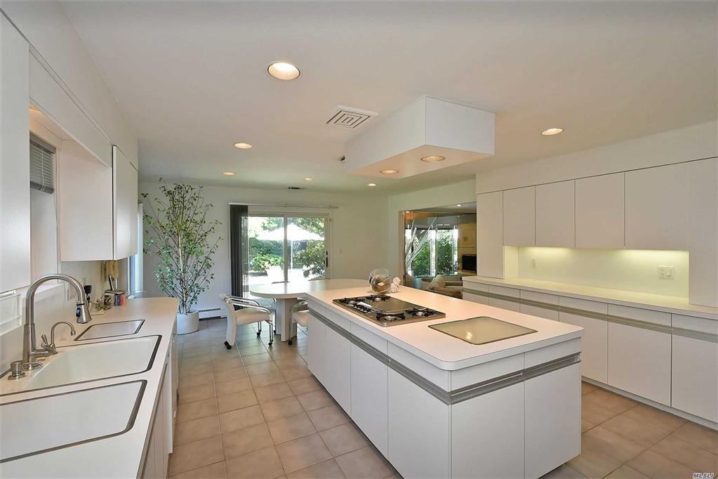 52 Fox Ln Dix Hills Dix Hills NY 11746