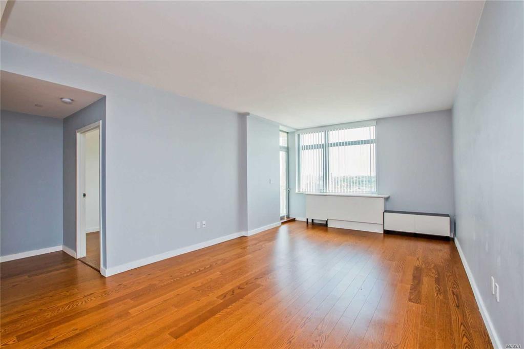 40-28 College Point Blvd Flushing Flushing NY 11354