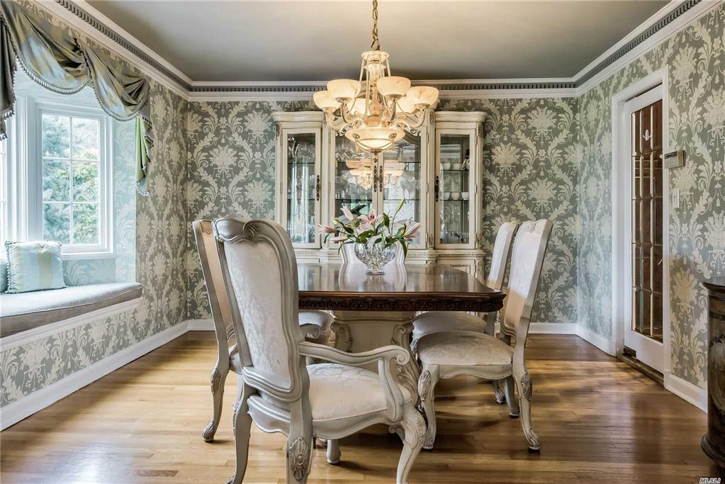 102 Castle Ridge Rd Manhasset Manhasset NY 11030