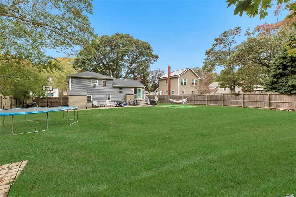 127 Joni Dr W. Sayville W. Sayville NY 11796