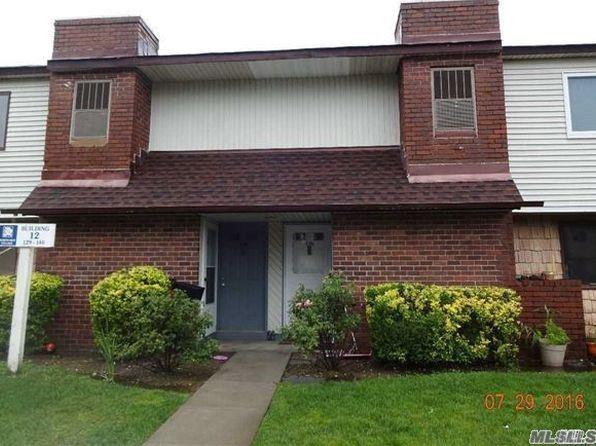 150 Pointe Cir Coram Coram NY 11727