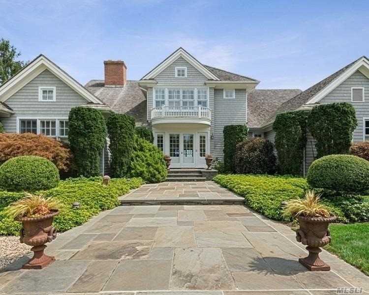 14 Bob White Ln Remsenburg Remsenburg NY 11960