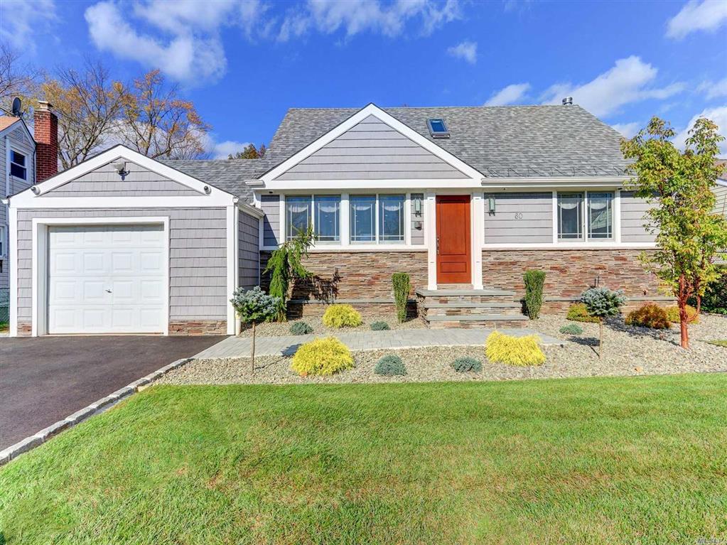 60 Lewis Ln Syosset Syosset NY 11791