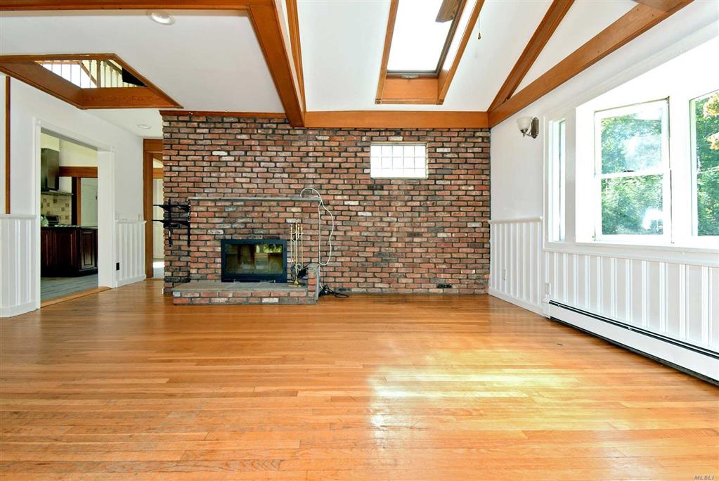 226 Dix Hills Rd Dix Hills Dix Hills NY 11746