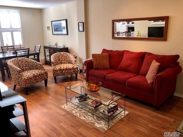 596 Broadway Lynbrook Lynbrook NY 11563