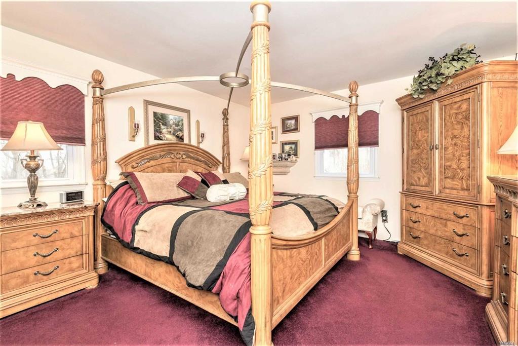 5 Potter Ct Smithtown Smithtown NY 11787