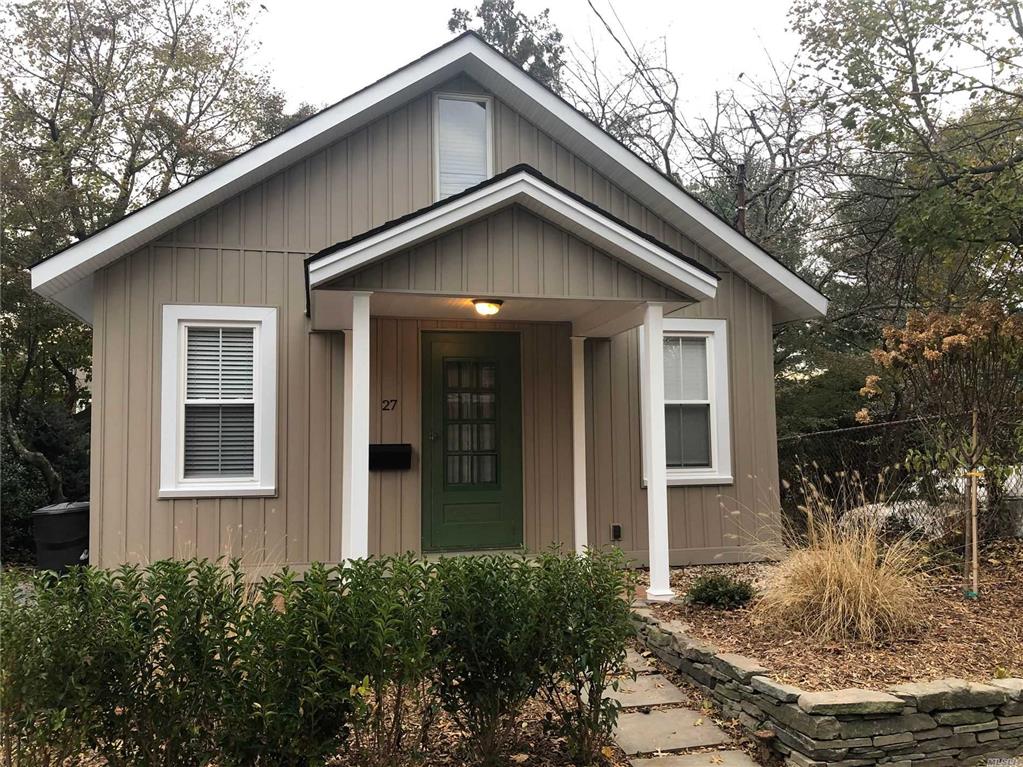 27 12th Ave Sea Cliff Sea Cliff NY 11579