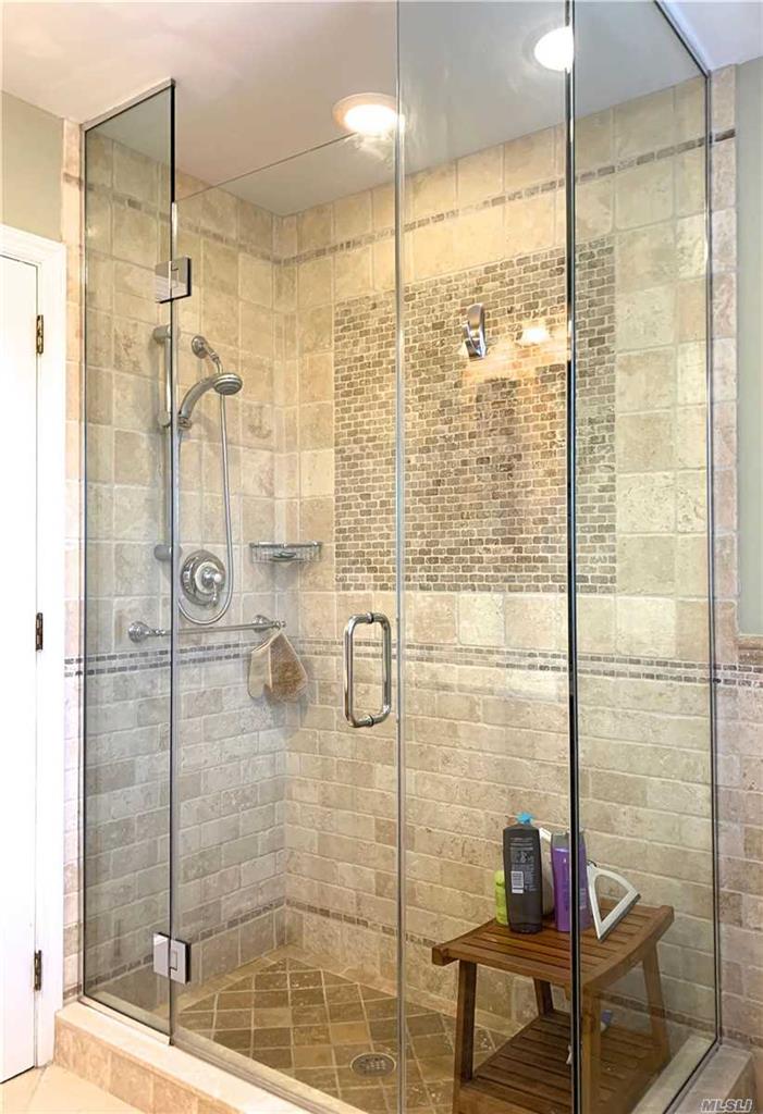 88 Leafy Way Aquebogue Aquebogue NY 11931