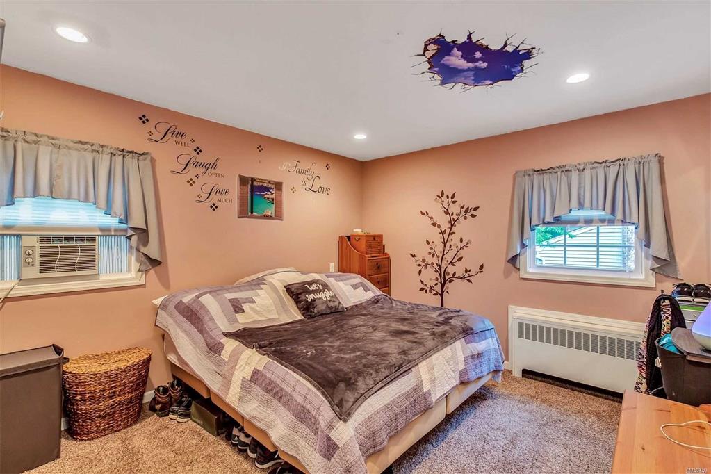 127 Joni Dr W. Sayville W. Sayville NY 11796